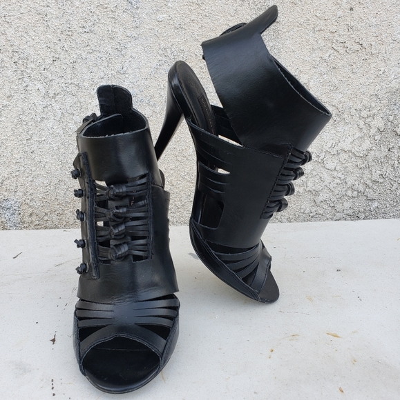 STEVE MADDEN Stiletto 👠 - Picture 2 of 7